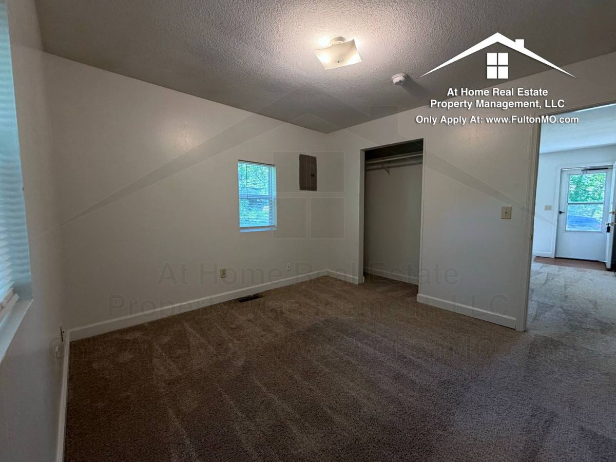 House for rent at 1514 Monroe St, Fulton, MO 65251