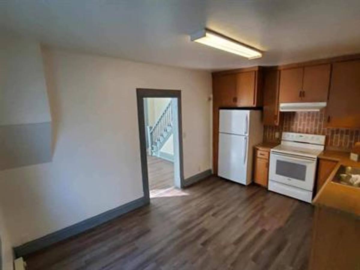 Apartment for rent at 324 2nd St, Menominee, MI 49858