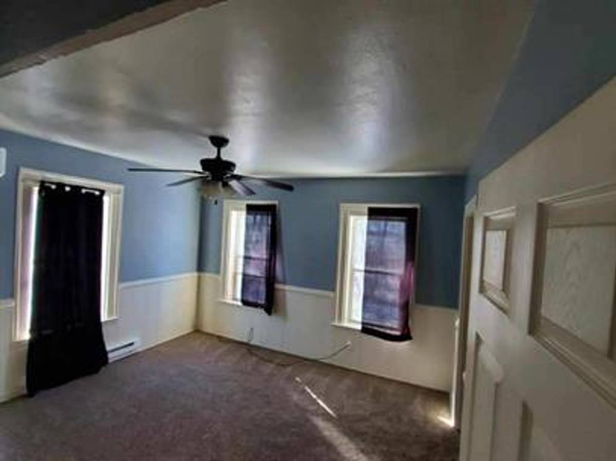 Apartment for rent at 324 2nd St, Menominee, MI 49858