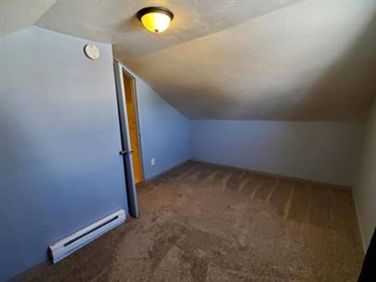 Apartment for rent at 324 2nd St, Menominee, MI 49858