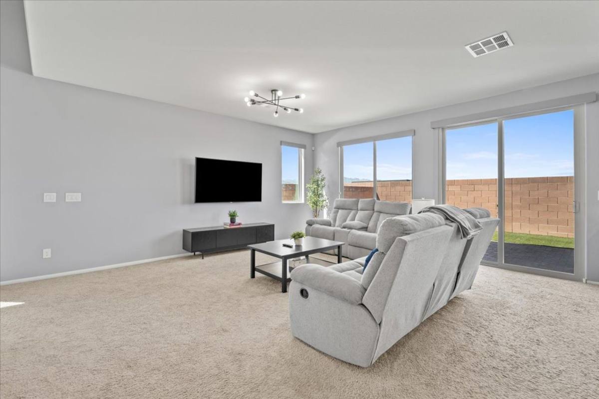 House for rent at 8524 Blazing Desert Ave, Las Vegas, NV 89113