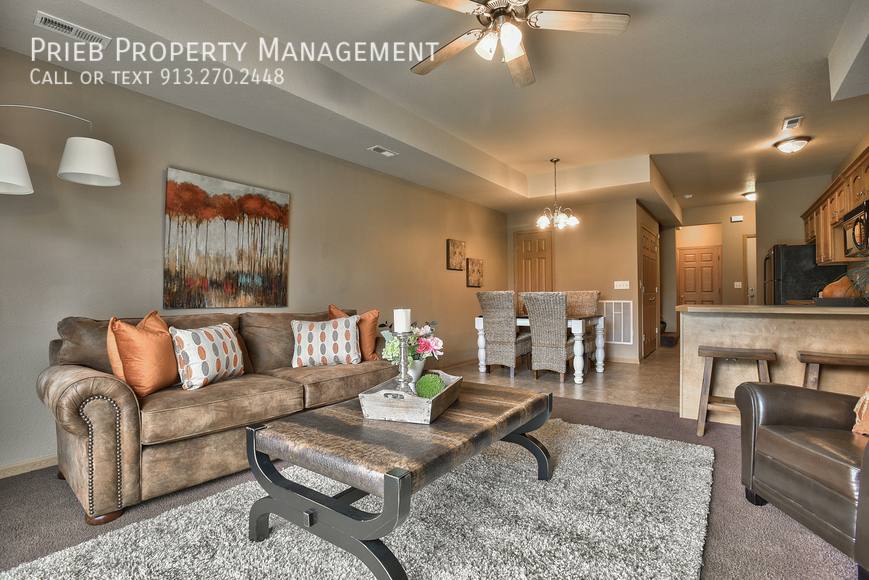 Townhouse for rent at 824 S Woodson Court, Gardner, KS 66030