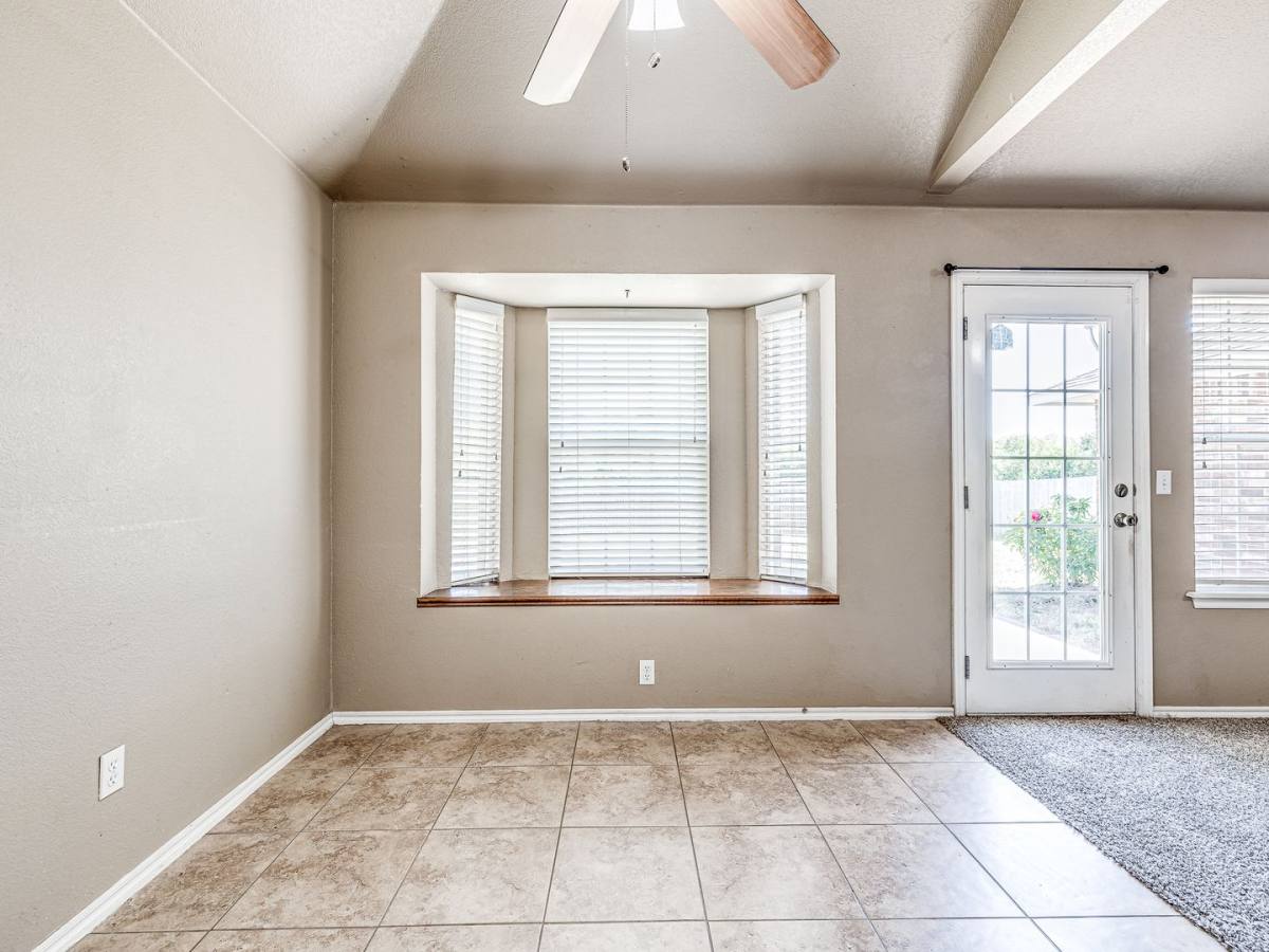 House for rent at 1104 Westridge Dr, Yukon, OK 73099