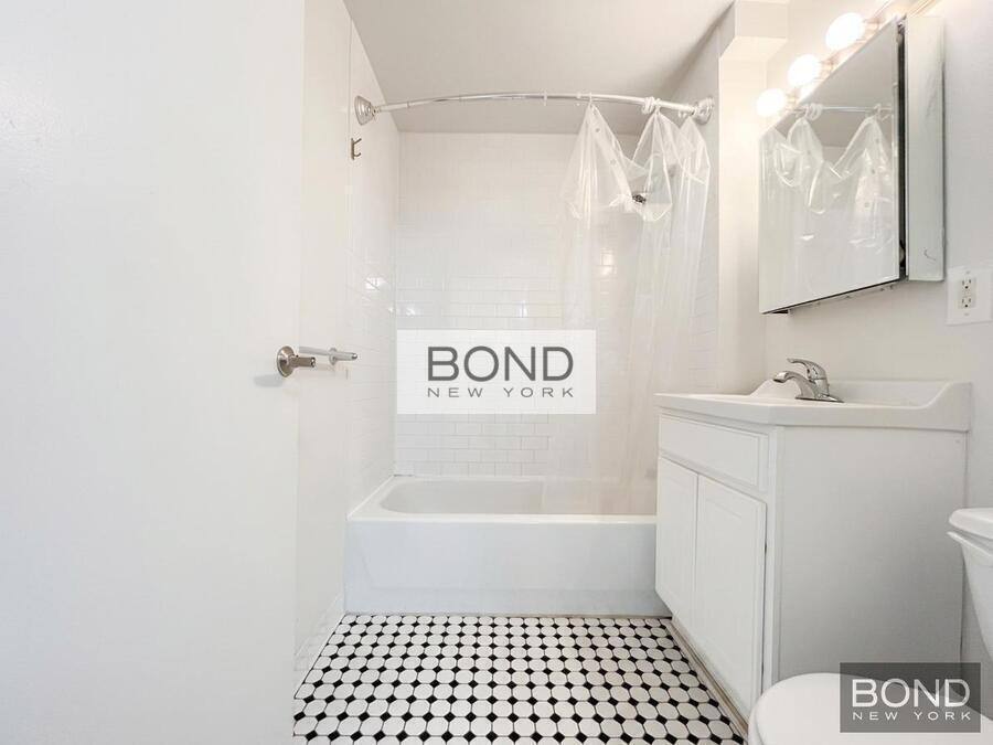 Apartment for rent at 323 W 96th St #611, New York, NY 10025