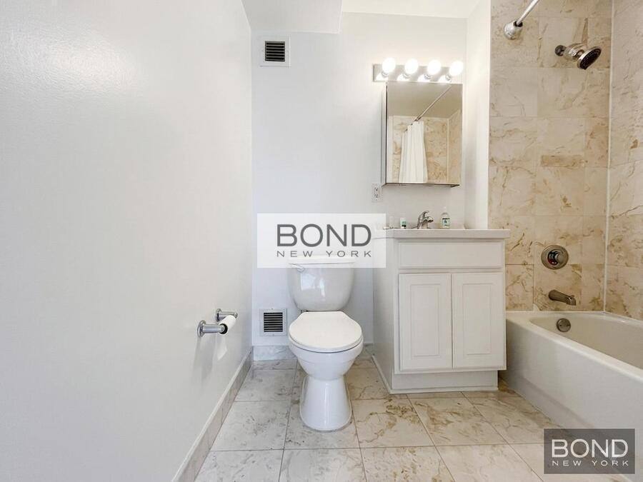 Apartment for rent at 323 W 96th St #611, New York, NY 10025