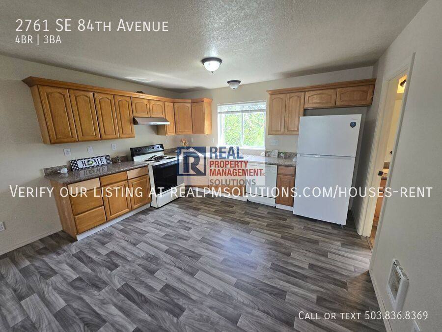 House for rent at 2761 SE 84th Ave, Portland, OR 97266
