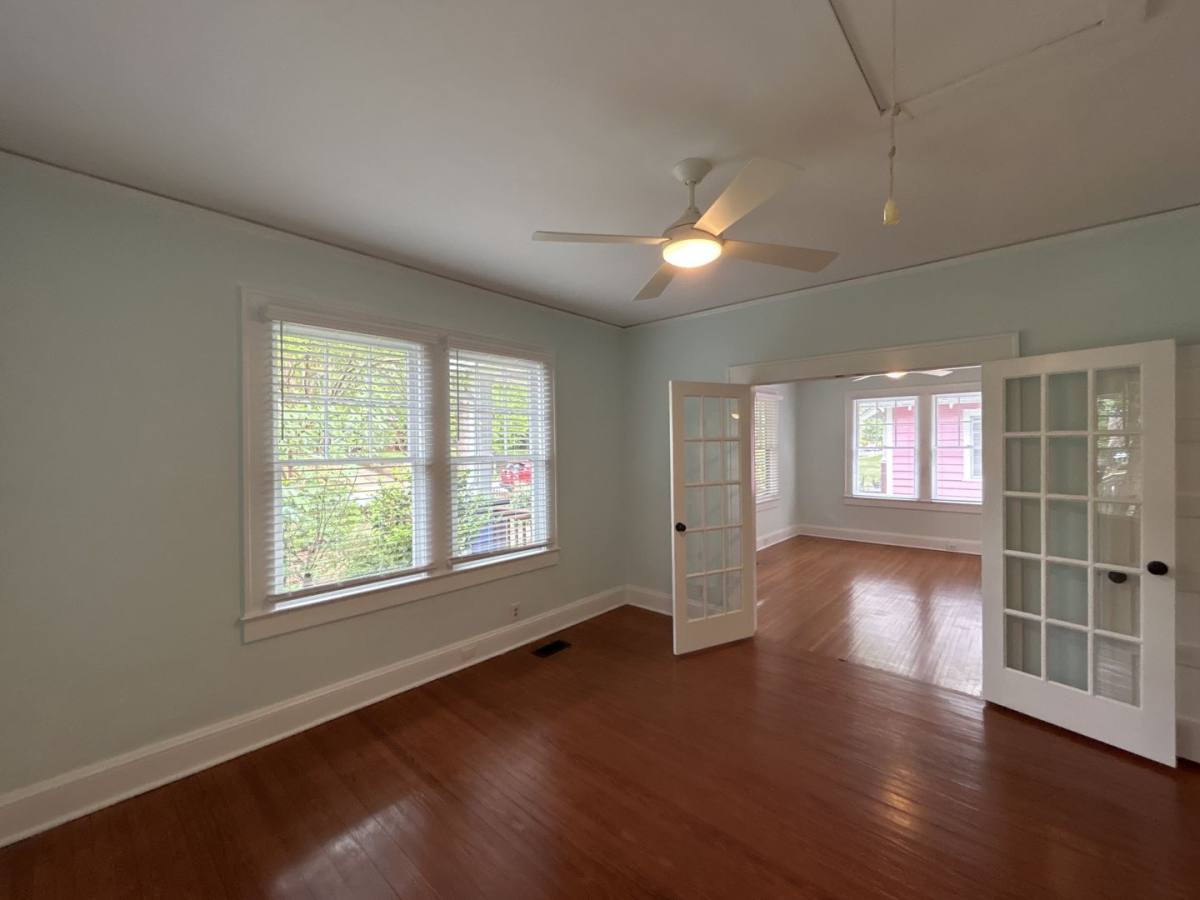 Apartment for rent at 215 S Summit Ave, Charlotte, NC 28208