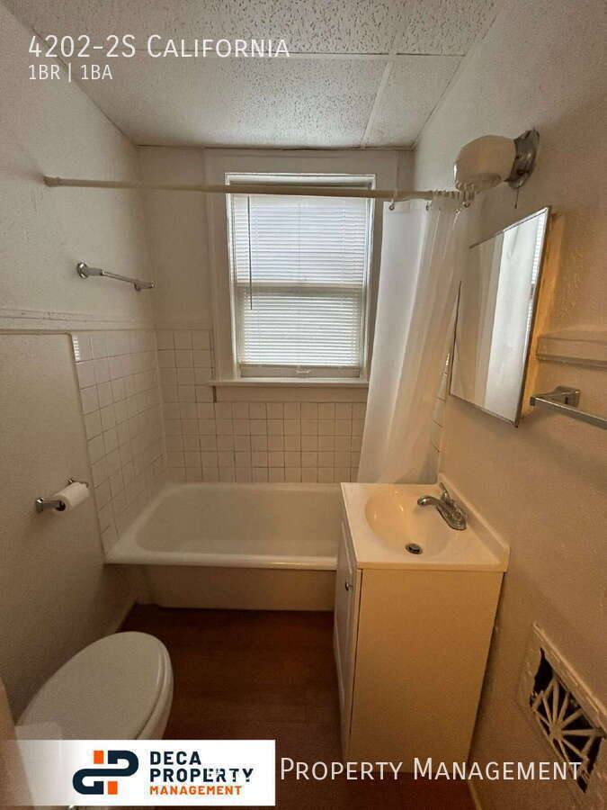 Apartment for rent at 4202 California #2S, Saint Louis, MO 63111