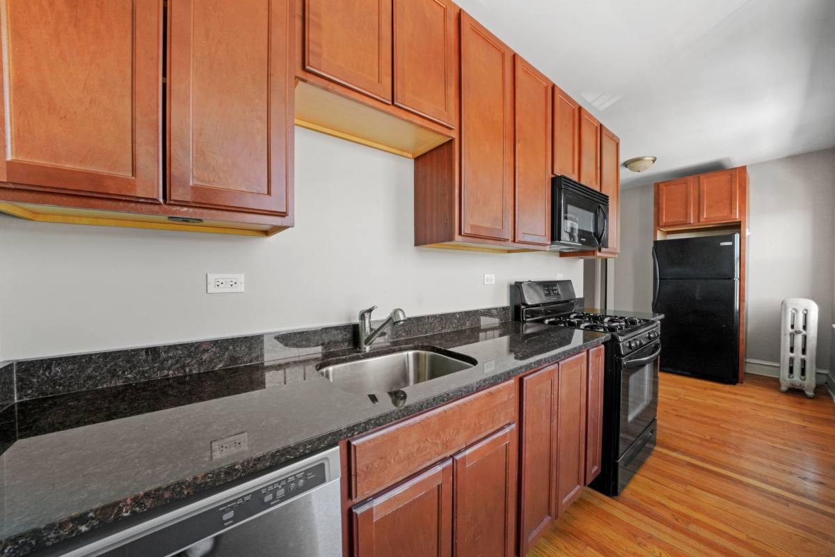 Condo for rent at 1929 Grove Ave #106, Berwyn, IL 60402