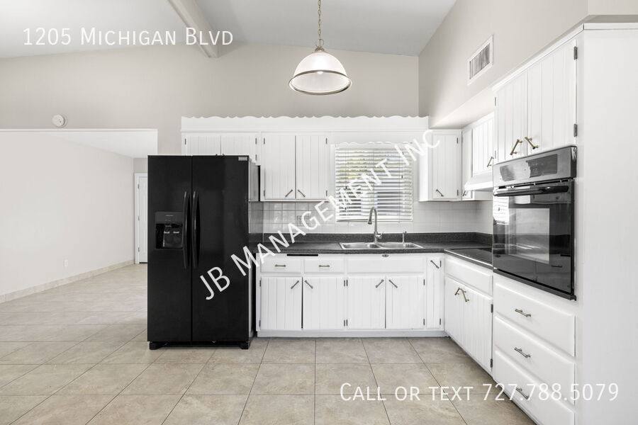 House for rent at 1205 Michigan Blvd, Dunedin, FL 34698