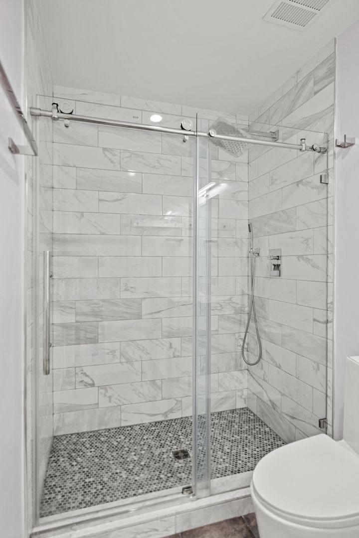 Apartment for rent at 1019 17th Place NE, Washington, DC 20002
