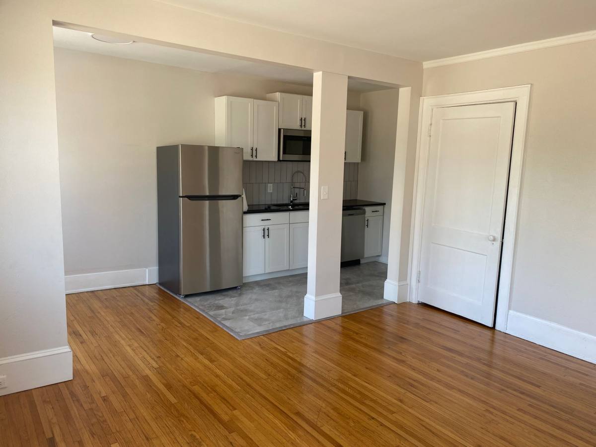 Apartment for rent at 324 E 8th St, Chattanooga, TN 37403