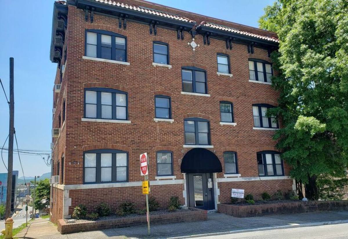 Apartment for rent at 324 E 8th St, Chattanooga, TN 37403