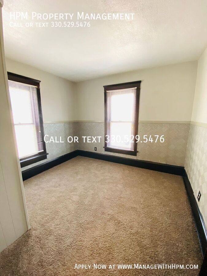House for rent at 1421 Piper Court NW, Canton, OH 44703
