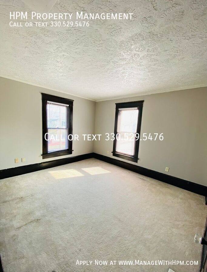 House for rent at 1421 Piper Court NW, Canton, OH 44703