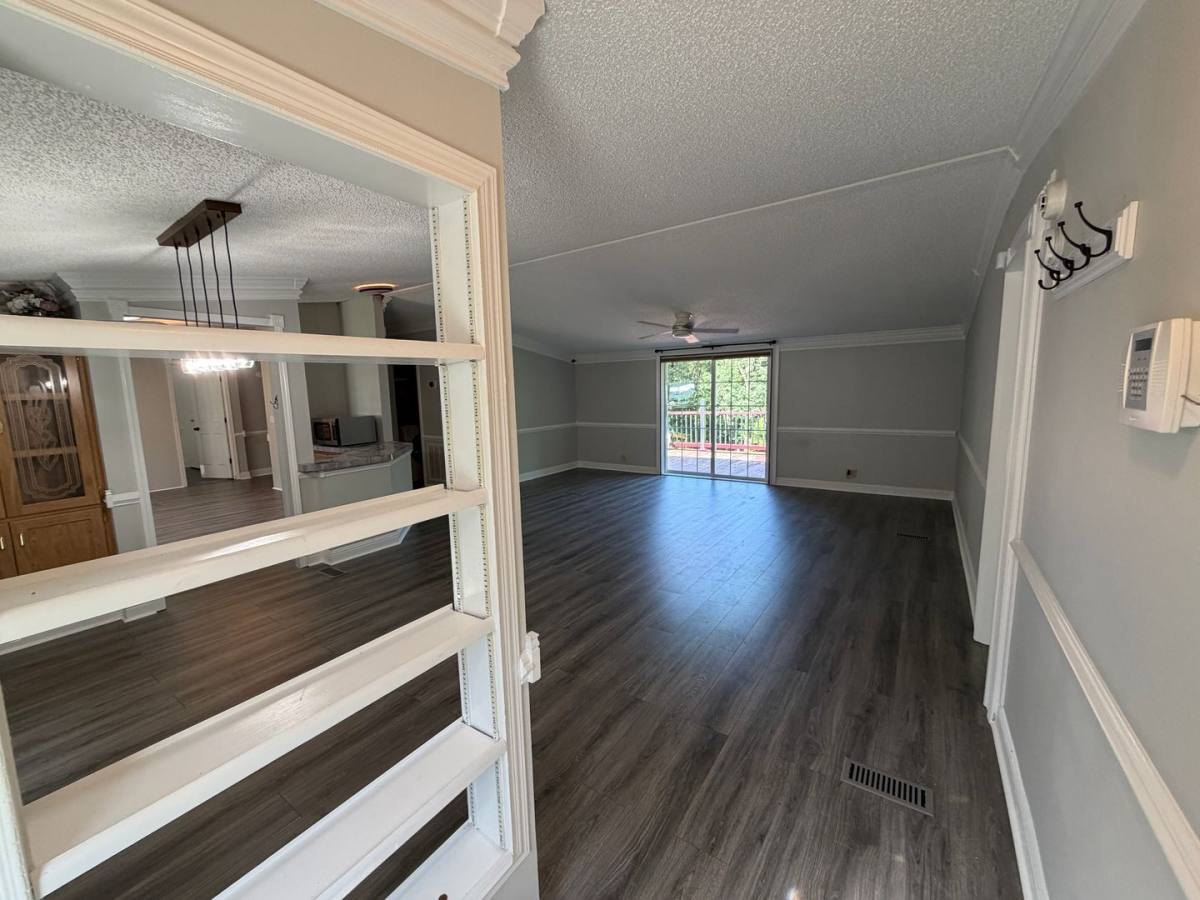 House for rent at 207 Big Tree Dr, Statesville, NC 28677