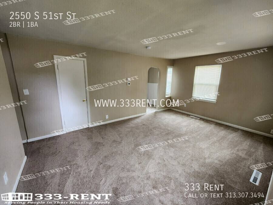 House for rent at 2550 S 51st St, Kansas City, KS 66106
