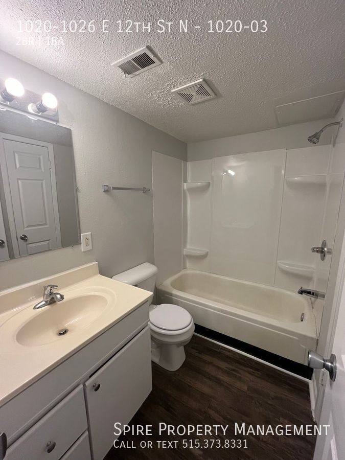 Apartment for rent at 1020-1026 E 12th St N #3, Newton, IA 50208