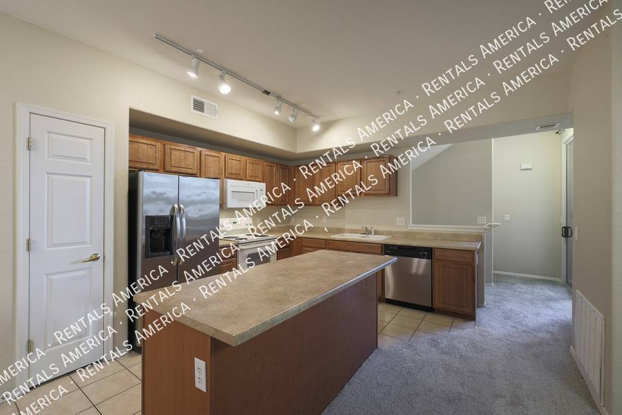 Townhouse for rent at 18250 N Cave Creek Rd #202, Phoenix, AZ 85032
