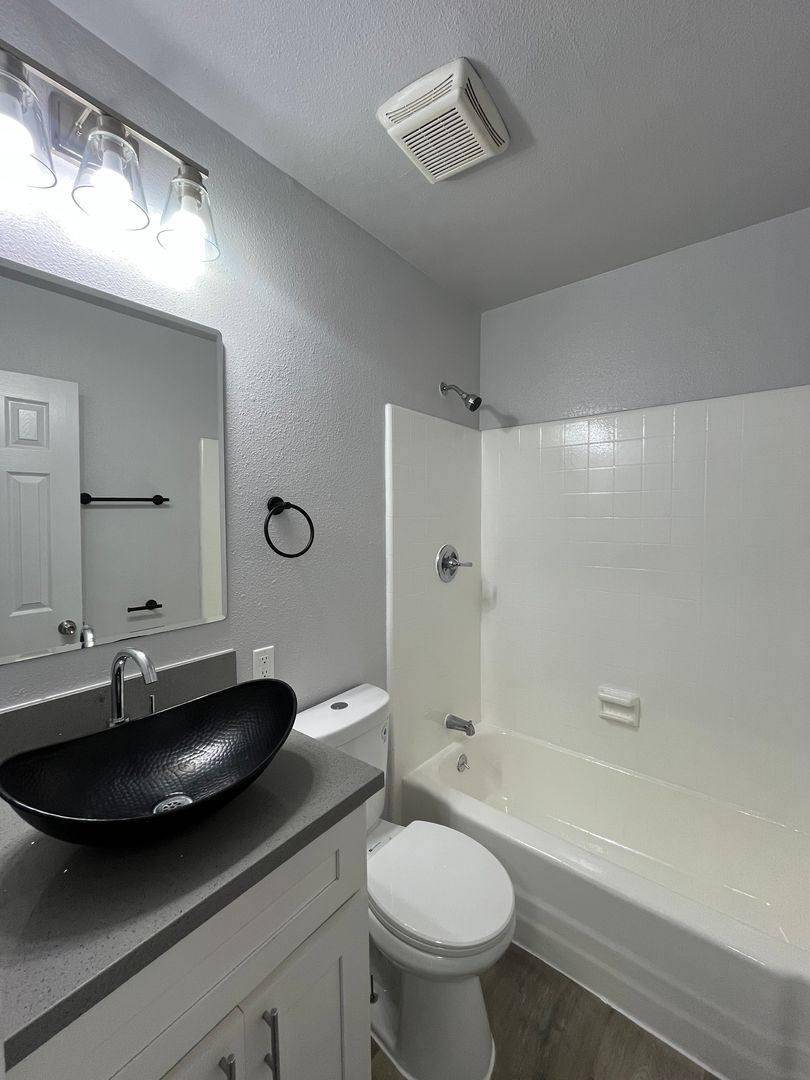 Apartment for rent at 1334 W 93rd St, Los Angeles, CA 90044