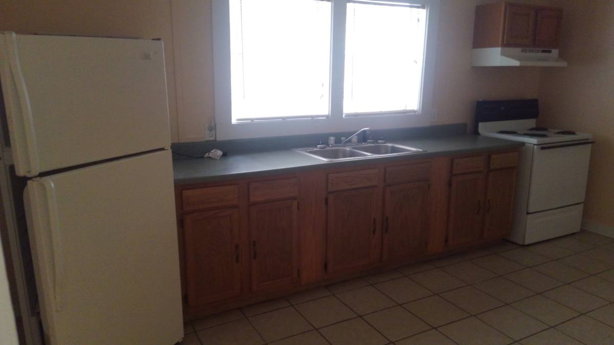 Apartment for rent at 209 W 4th St, Deridder, LA 70634