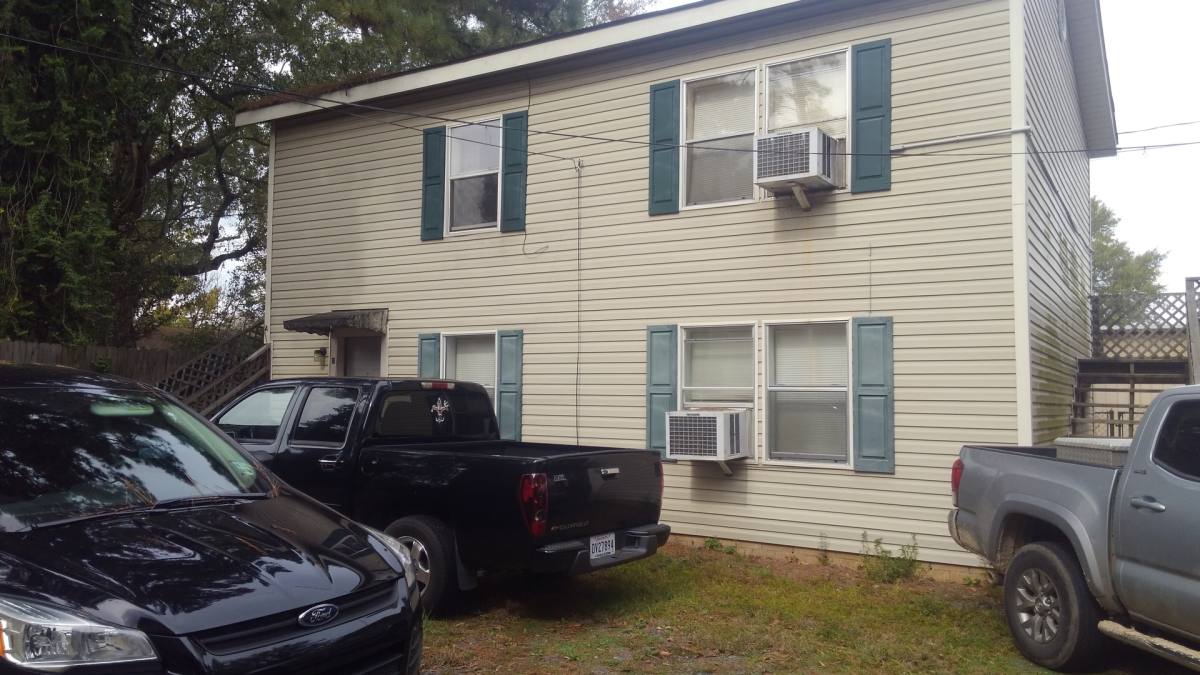 Apartment for rent at 209 W 4th St, Deridder, LA 70634