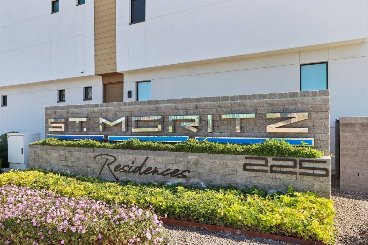 Townhouse for rent at 225 N Pleasant Dr, Chandler, AZ 85225