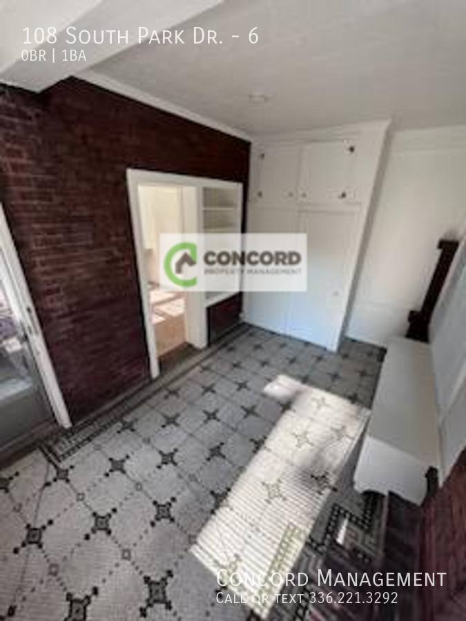 Apartment for rent at 108 S Park Dr #6, Greensboro, NC 27401