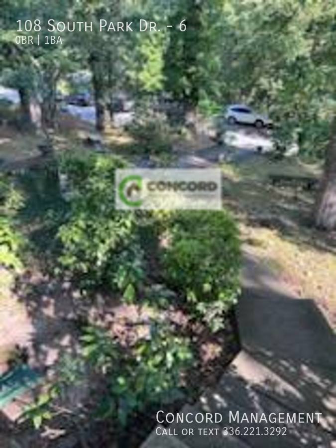 Apartment for rent at 108 S Park Dr #6, Greensboro, NC 27401