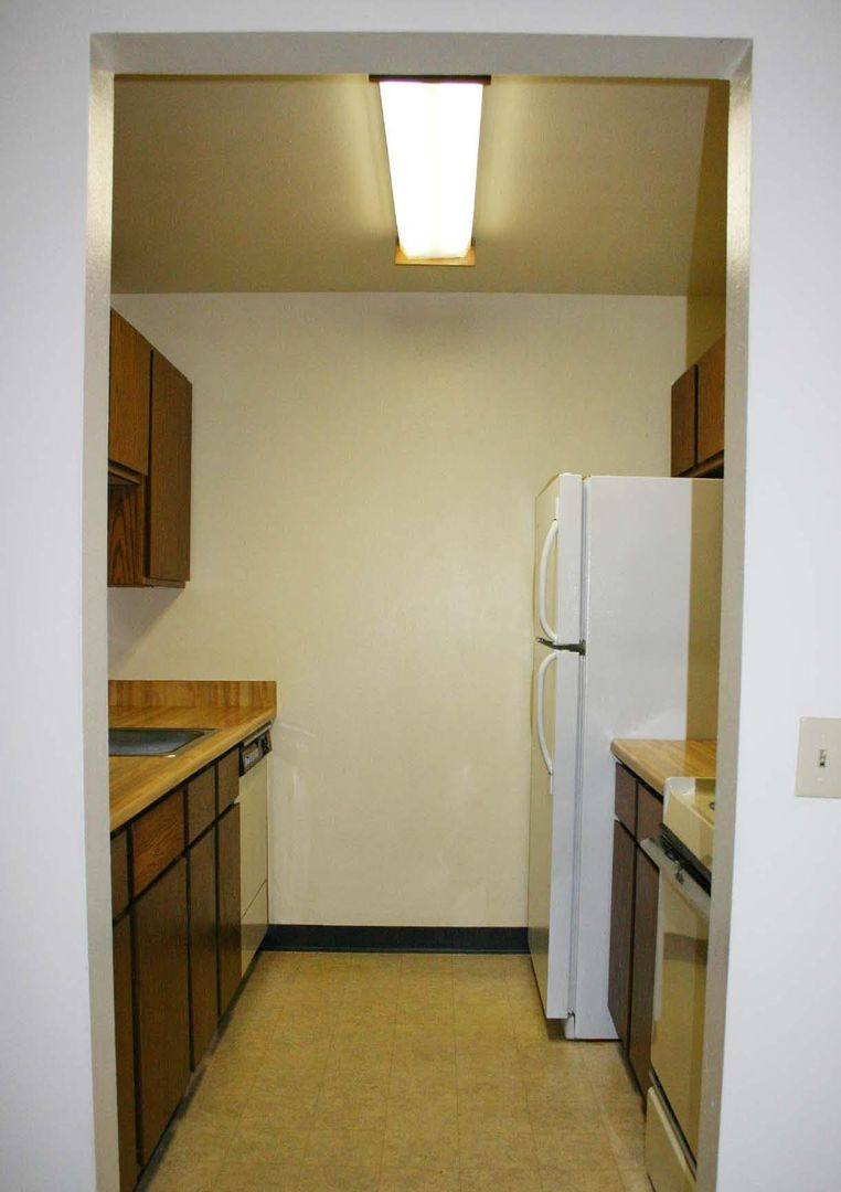 Apartment for rent at 2350 Chalet Gardens Rd, Madison, WI 53711