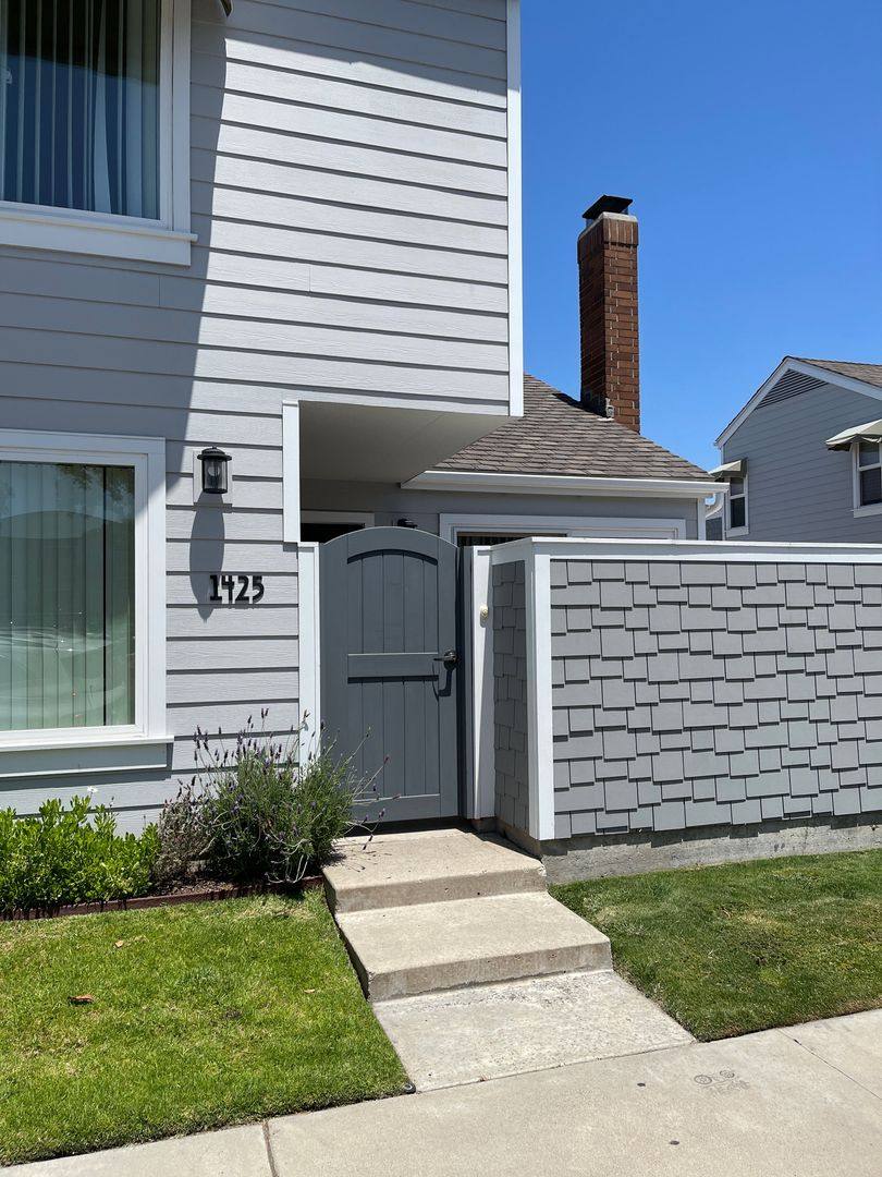 Townhouse for rent at 1425 1st St, Coronado, CA 92118