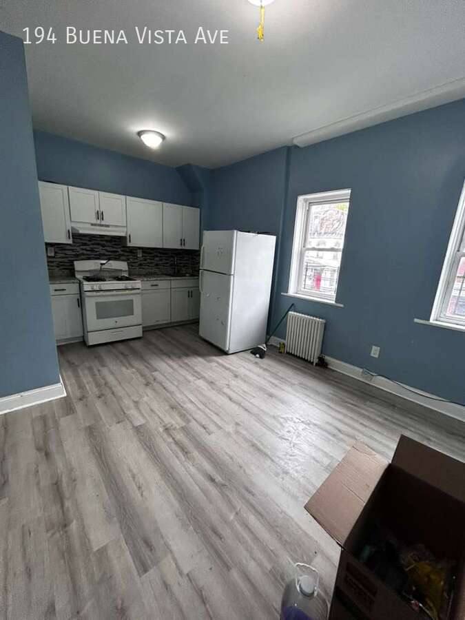 Apartment for rent at 194 Buena Vista Ave, Yonkers, NY 10701