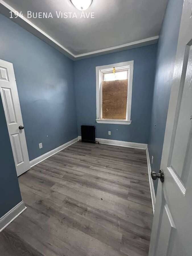 Apartment for rent at 194 Buena Vista Ave, Yonkers, NY 10701