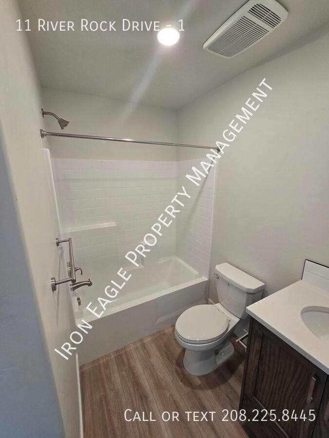 Apartment for rent at 11 River Rock Dr #1, Cascade, ID 83611