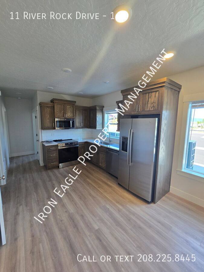 Apartment for rent at 11 River Rock Dr #1, Cascade, ID 83611