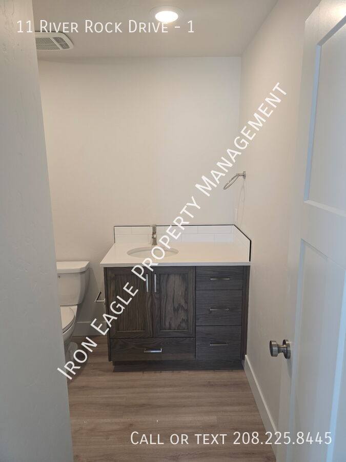 Apartment for rent at 11 River Rock Dr #1, Cascade, ID 83611