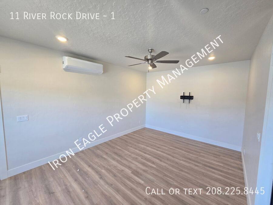 Apartment for rent at 11 River Rock Dr #1, Cascade, ID 83611