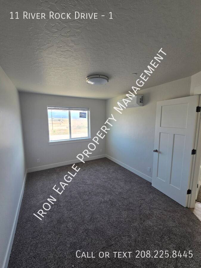 Apartment for rent at 11 River Rock Dr #1, Cascade, ID 83611