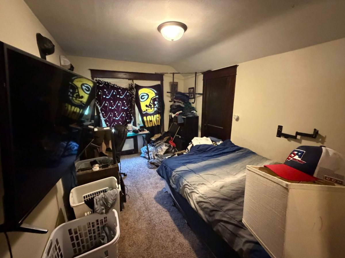 Apartment for rent at 1712 Summit St, Eau Claire, WI 54703