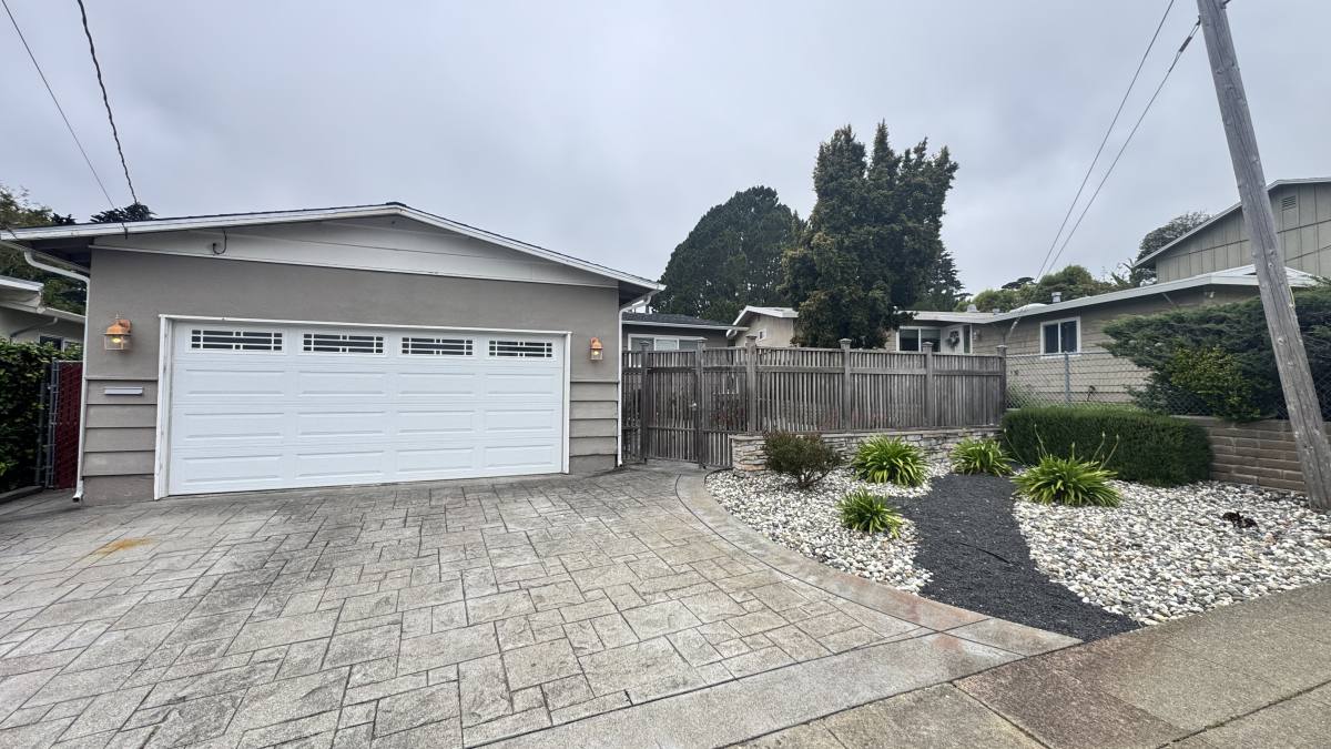 House for rent at 1134 Manzanita Dr, Pacifica, CA 94044