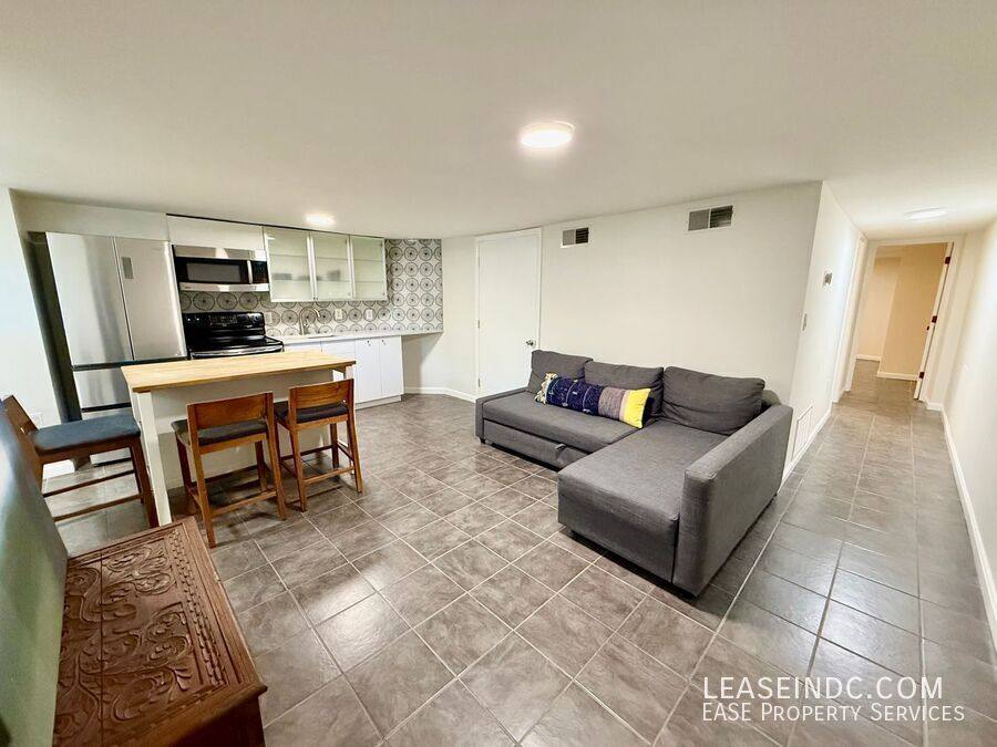 Apartment for rent at 1850 3rd St NW #B, Washington, DC 20001