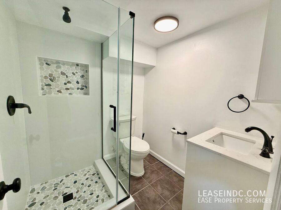 Apartment for rent at 1850 3rd St NW #B, Washington, DC 20001
