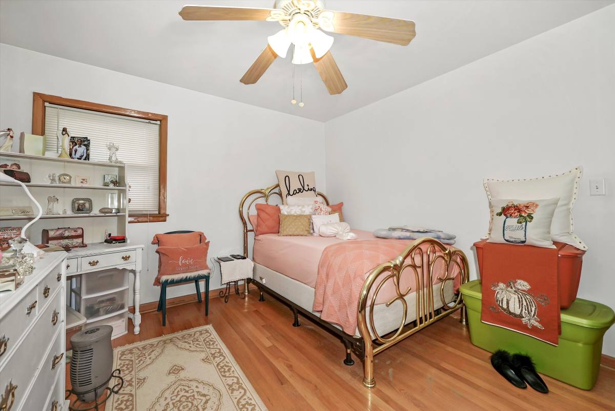 Apartment for rent at 425 S Kenilworth #2NE, Oak Park, IL 60302