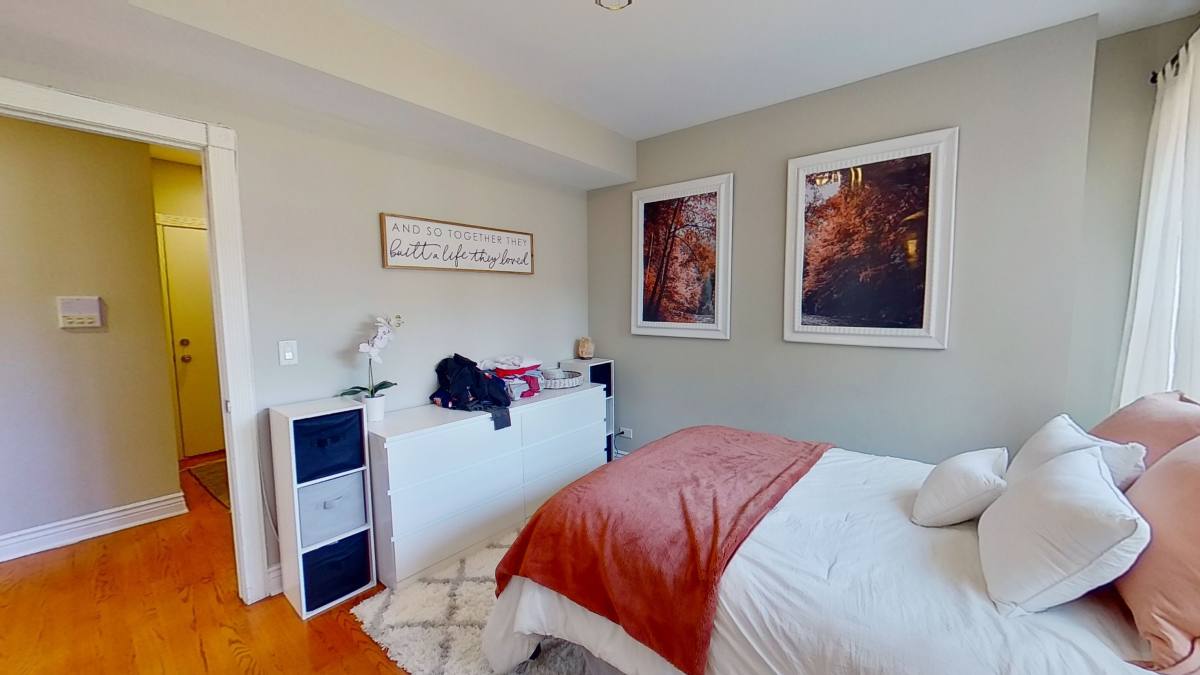 Apartment for rent at 6300 N Rockwell St #A2, Chicago, IL 60659