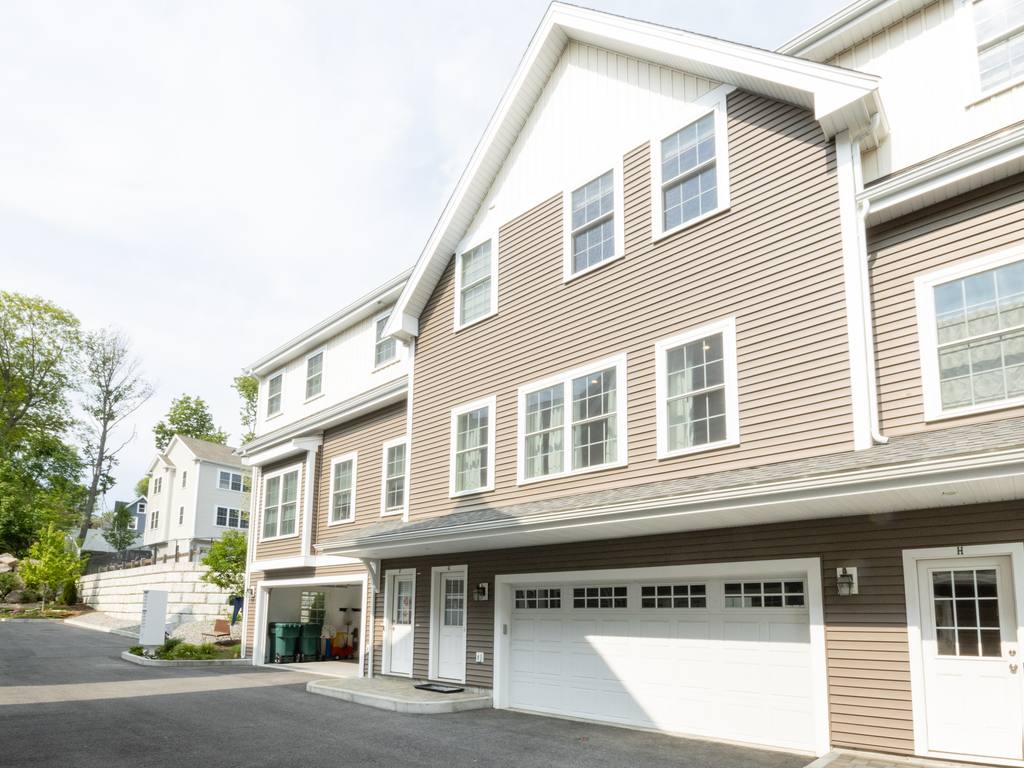 Townhouse for rent at 51 Garfield St #G, Quincy, MA 02169