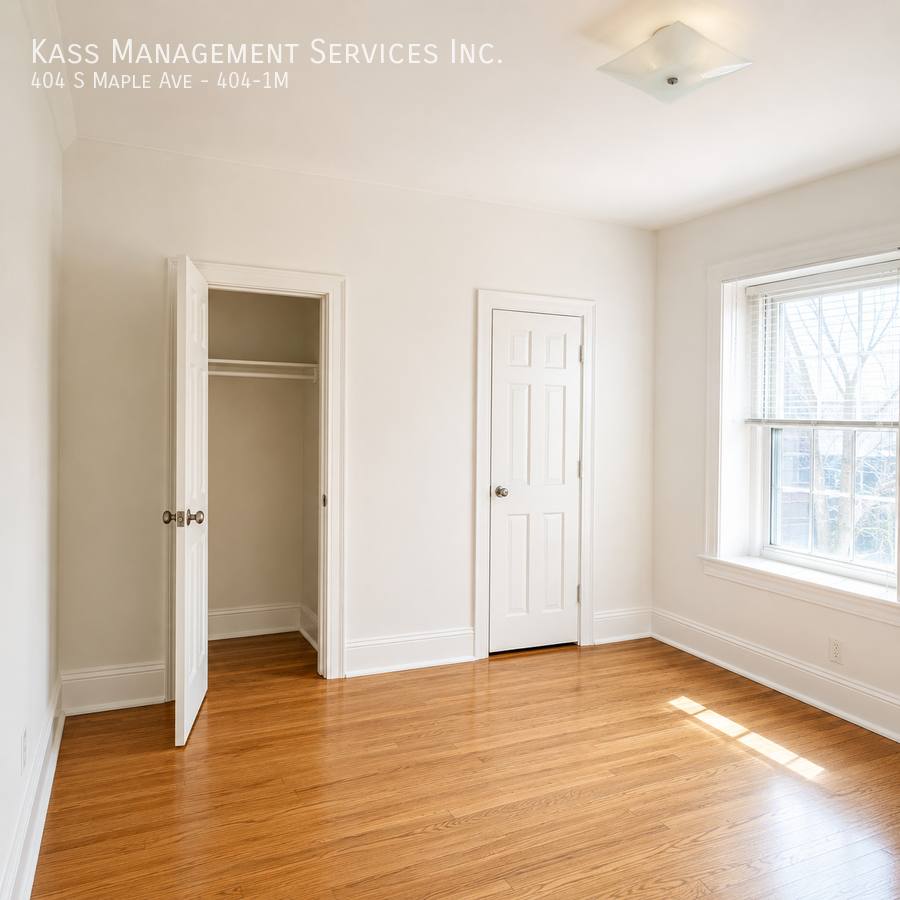 Apartment for rent at 404 S Maple Ave #1M, Oak Park, IL 60302