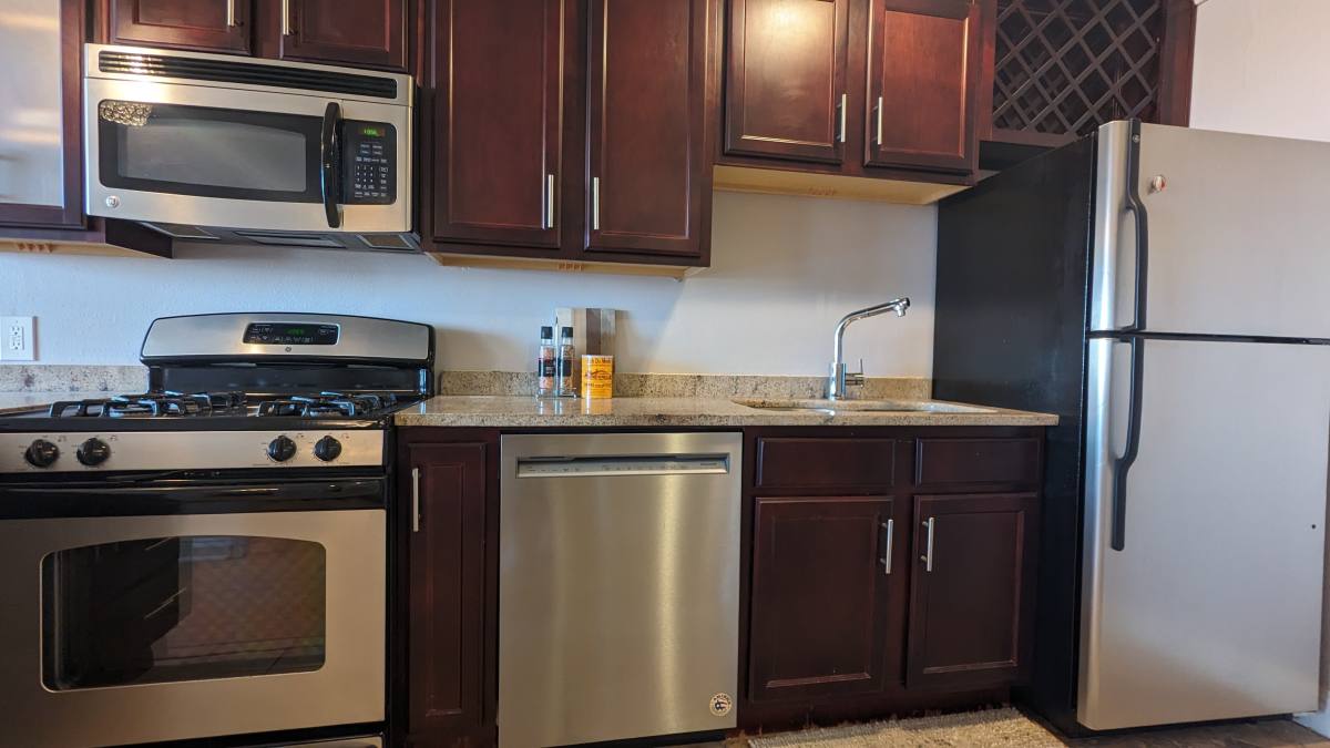 Apartment for rent at 700 E 8th St #7L, Kansas City, MO 64106