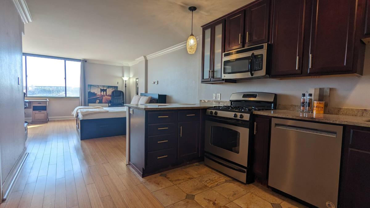 Apartment for rent at 700 E 8th St #7L, Kansas City, MO 64106
