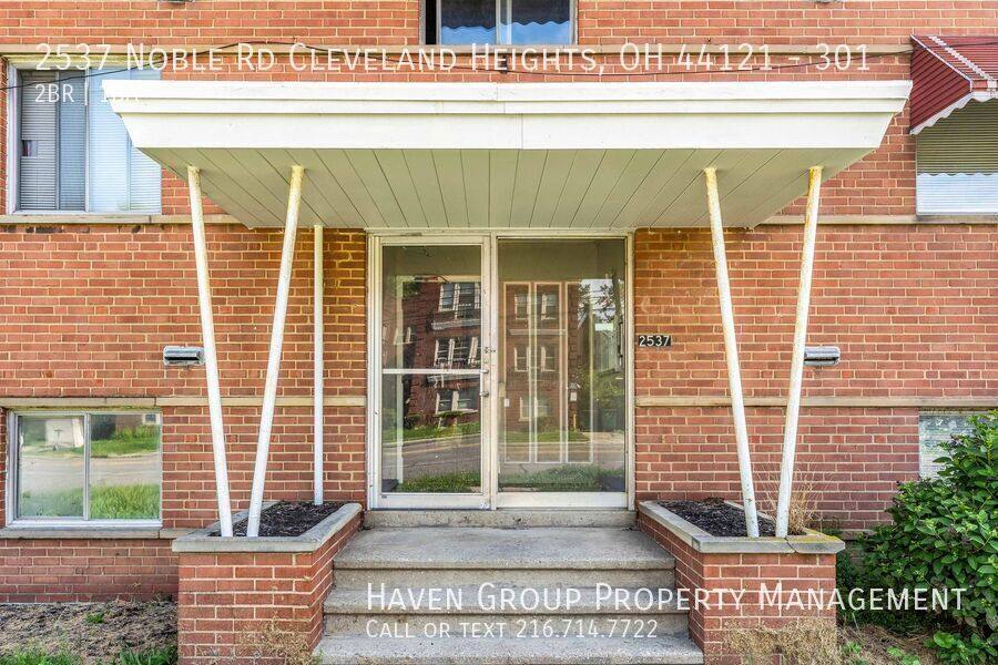 Apartment for rent at 2537 Noble Rd Cleveland Heights #301, Cleveland, OH 44121