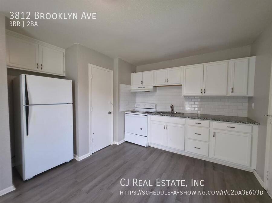 House for rent at 3812 Brooklyn Ave, Kansas City, MO 64109